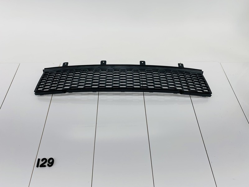 12-17 FIAT 500 FRONT CENTER BUMPER RADIATOR COVER GRILLE GRILL OEM