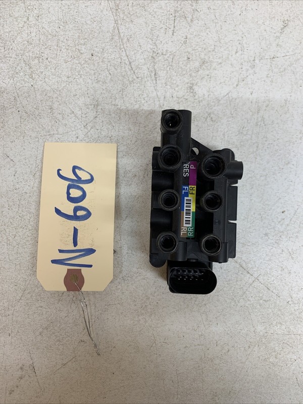 ⚡️TESLA MODEL S X AIR SUSPENSION MAIN SOLENOID CONTROL VALVE BLOCK 606 B61