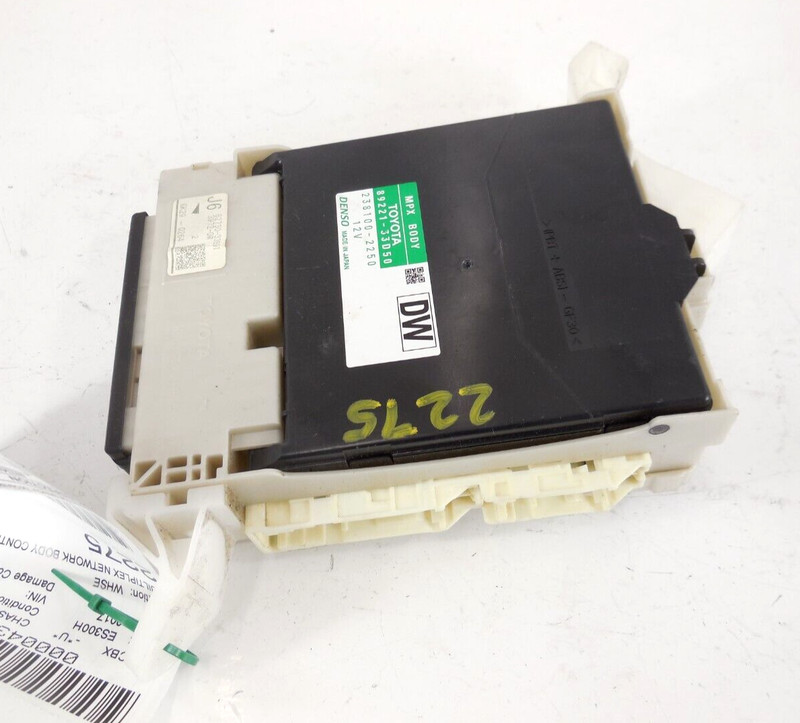 2017 17 Lexus ES300h Network Multiplex Body Control Module OEM 89221-33D50