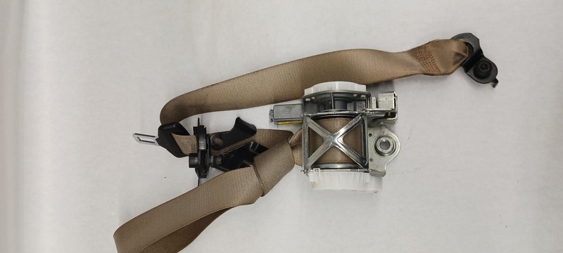 2010 MERCEDES C-CLASS Front Seat Belt 204 Type C300 driver retractor OEM 10
