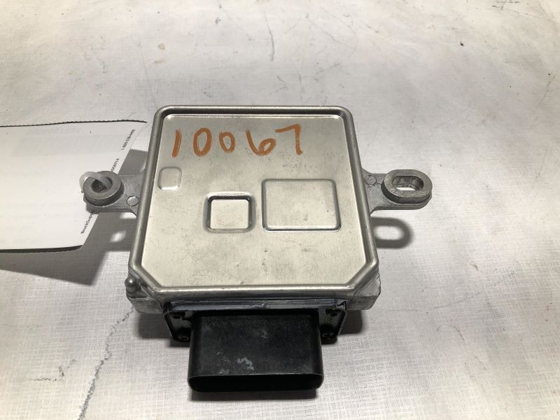 Chassis ECM Fuel Pump Fits 15-17 CHEVROLET CAPRICE 9987