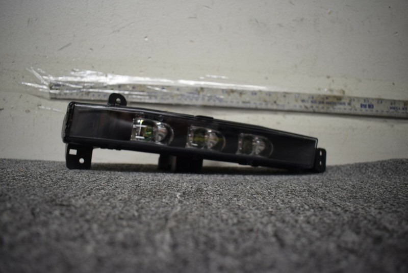 2015 BMW 750I X DRIVE FOG LIGHT RIGHT SIDE FACTORY OEM