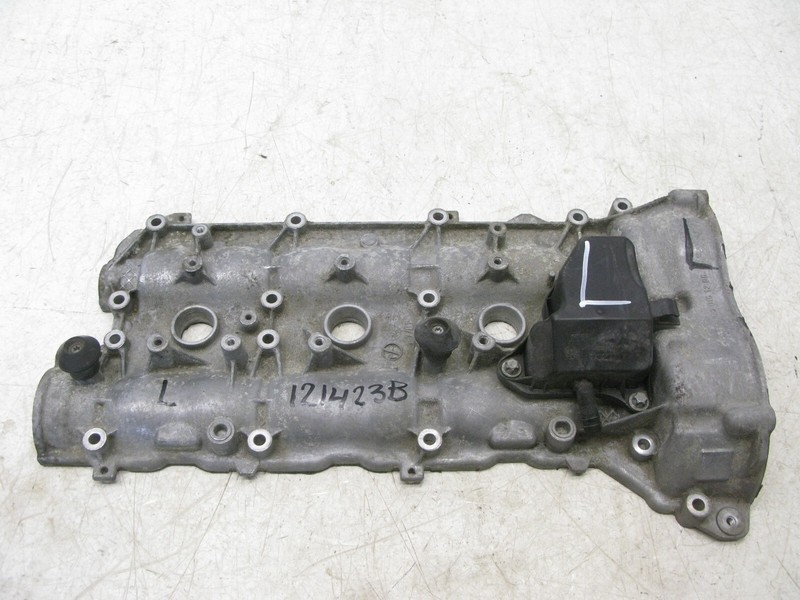 05-11 MERCEDES W212 E350 ML R C ENGINE CYLINDER HEAD VALVE COVER LEFT OEM 121423