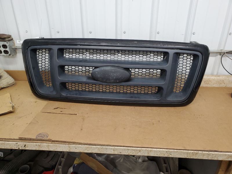 Grille Painted Surround FX4 Fits 04-08 FORD F150 PICKUP 285350