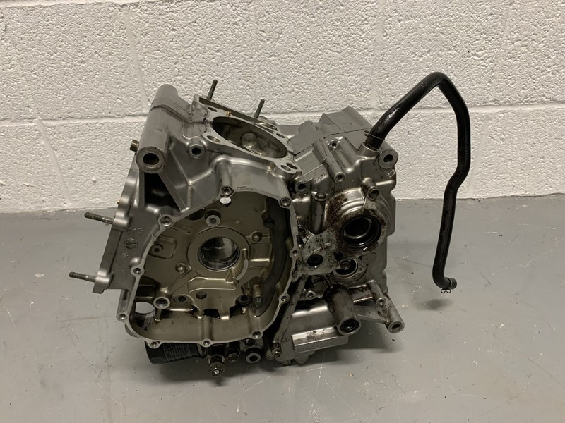 06 Suzuki SV 650 Engine Motor Crank Case Block Crankcase SV650 oil pump drum