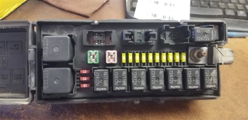 Fuse Box Engine With Tow Package Fits 04-06 DURANGO 87955