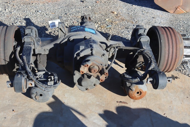 2018-2023 PETERBILT 579 PACCAR REAR FRONT DRIVE AXLE MERITOR RATIO 3.36OEM