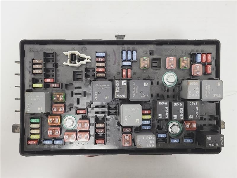 Fuse Box Engine Fits 14-17 REGAL 564886