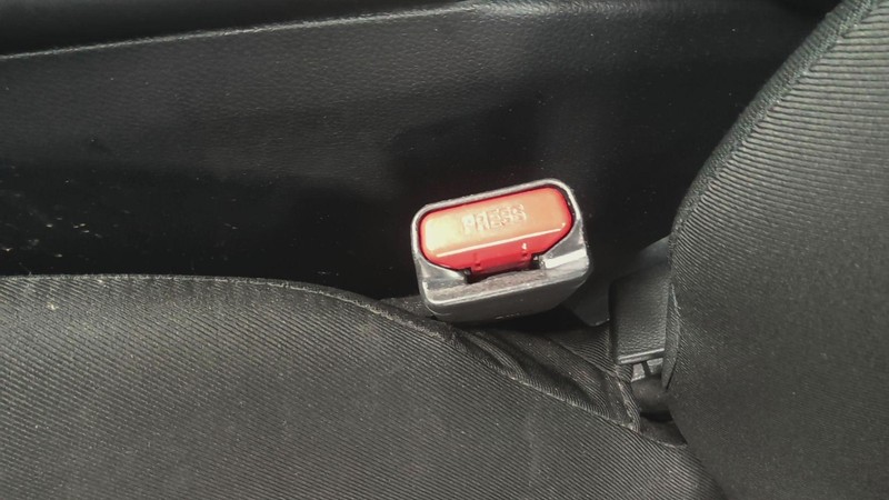 Front Seat Belt Buckle HONDA HRV 16 17 18 19 20 21 22