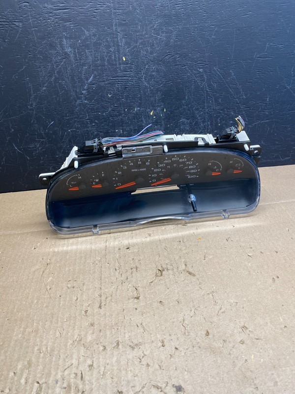 2006 Ford E350 Gauge Speedometer Cluster OEM AC6668 DG