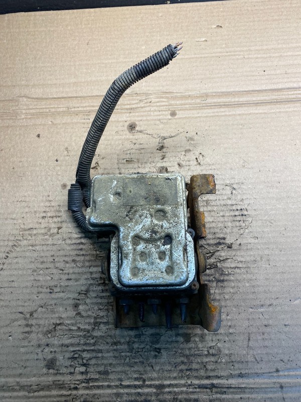 2004-07 Chevrolet Express ABS Pump Control OEM 13567136 Module AA3333 DG