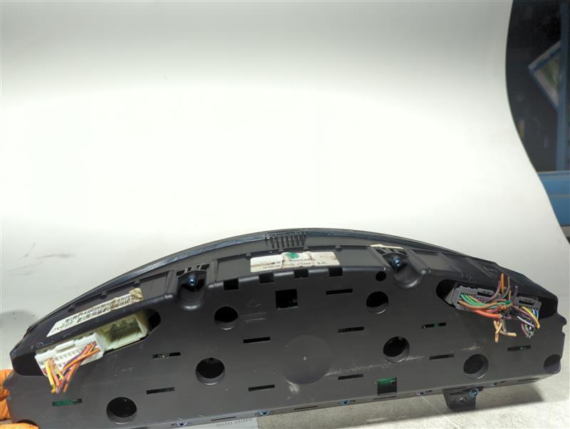 2005 Chrysler 300 Speedometer Gauge Cluster OEM Grey 143K Miles NJ25-K07053
