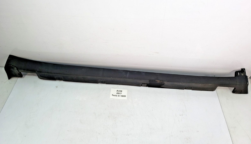 ✅2016-2020 OEM Tesla X Right Passenger Side Skirt Rocker Molding Panel Body Trim