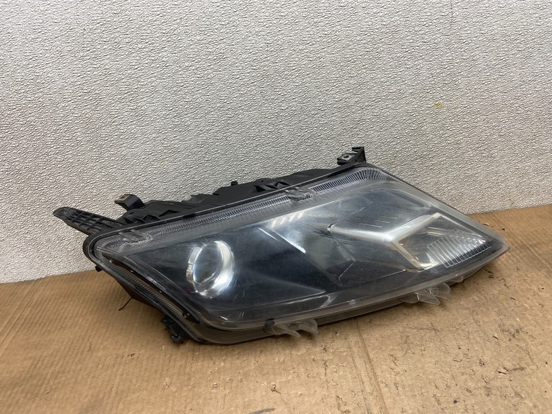 2010 2011 2012 Ford Fusion Right Passenger RH Headlight Halogen OEM AA6931 DW