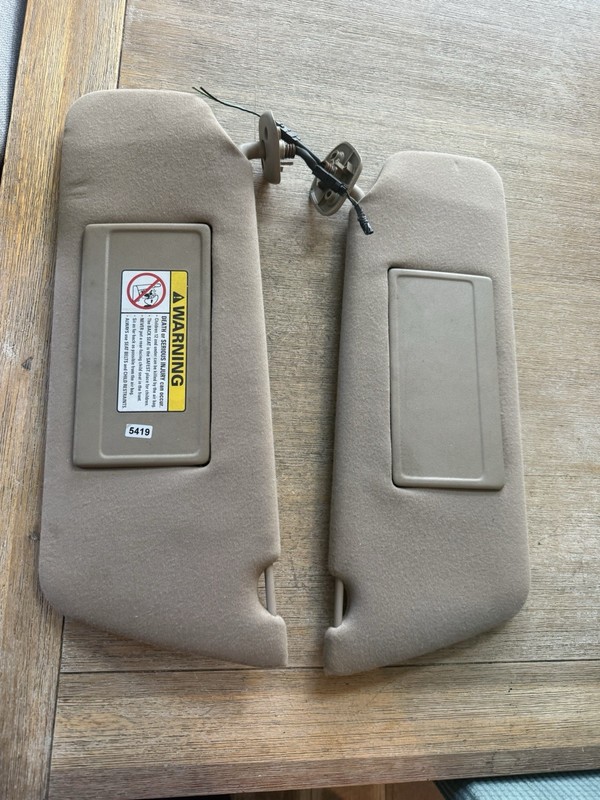 2001 - 2003 Ford F150 King Ranch Sun Visor Set Left Right TanOEM