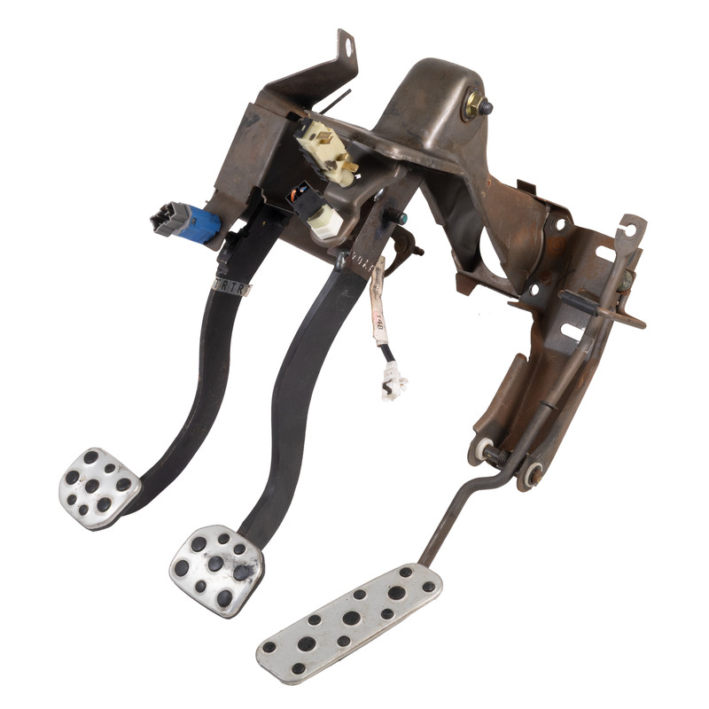 2004 Pontiac GTO T56 6-Speed Manual Clutch Brake Gas Pedal Assembly OEM GM USED