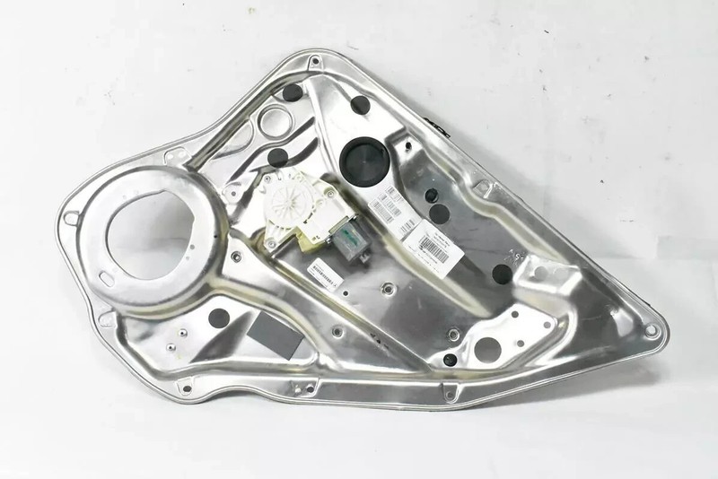 08-16 Mercedes W204 C300 C350 E400 Rear Right Side Door Window Regulator OEM