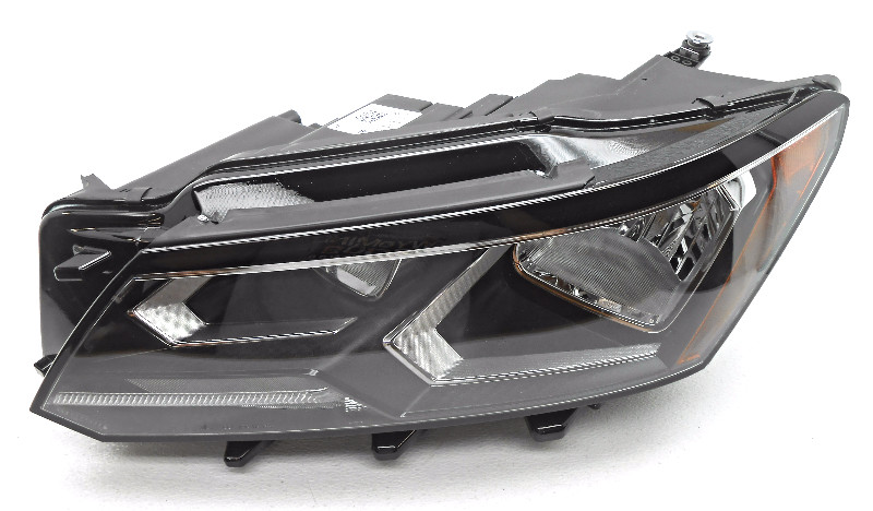 OEM Volkswagen Passat Left Driver Halogen Headlight Headlamp - Tab Missing