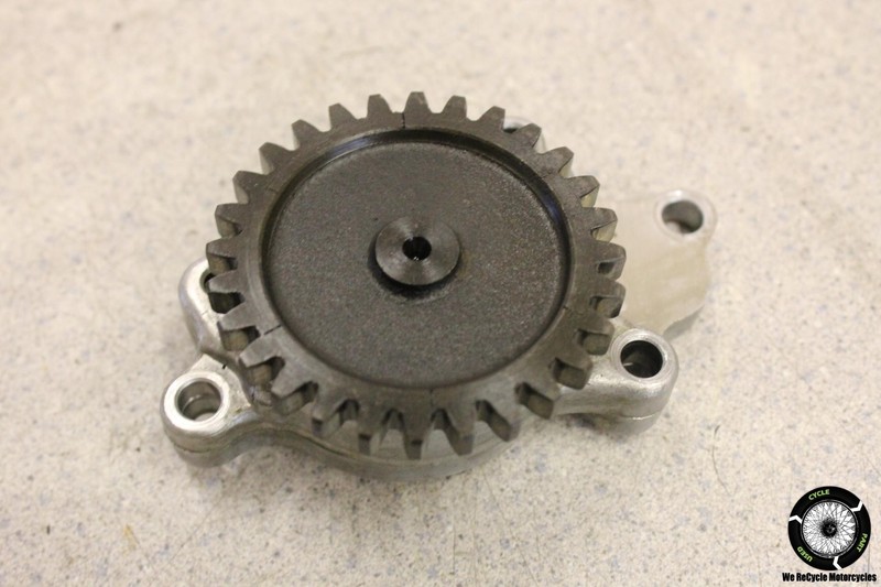 1977 Kawasaki KZ400 ENGINE MOTOR OIL PUMP KZ 400 77