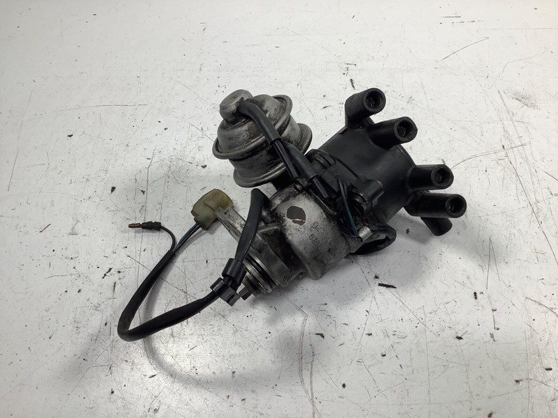 85 Honda Accord A/T Distributor Assembly Hitachi D4R84-58 6Z03 30100-PH4-671 OEM