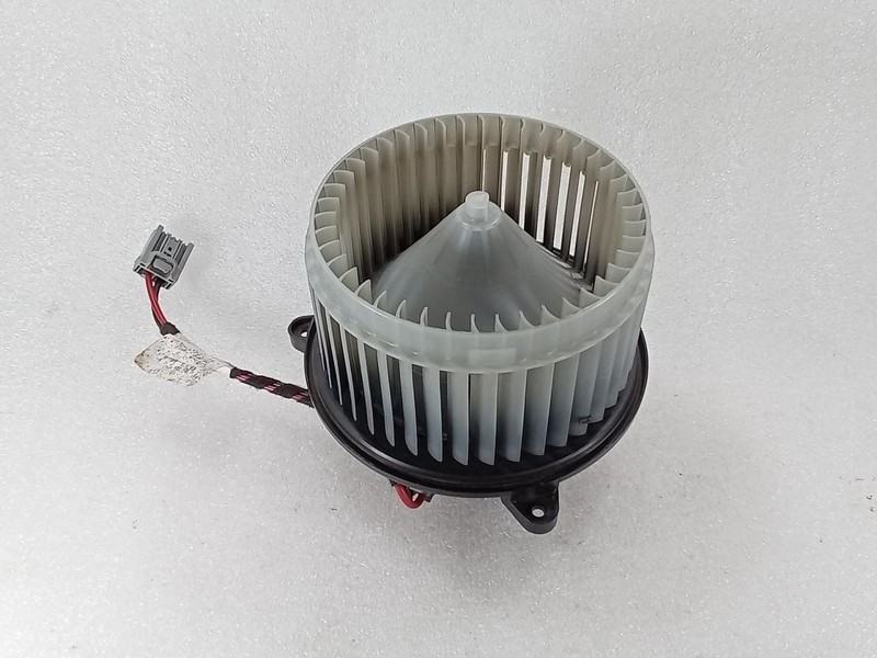 2012-2014 Chevrolet Cruze 258 HVAC Blower Motor Fan Assembly 1645707202 13369460
