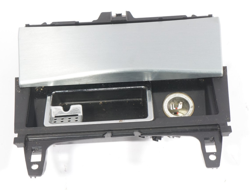 2008 - 2011 Mercedes Benz C300 W204 Front Center Console Ashtray OEM