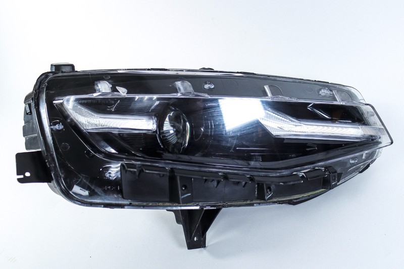 2019-2024 Chevrolet Camaro LS LT LT1 Right Passenger Headlight LED OEM *USED*