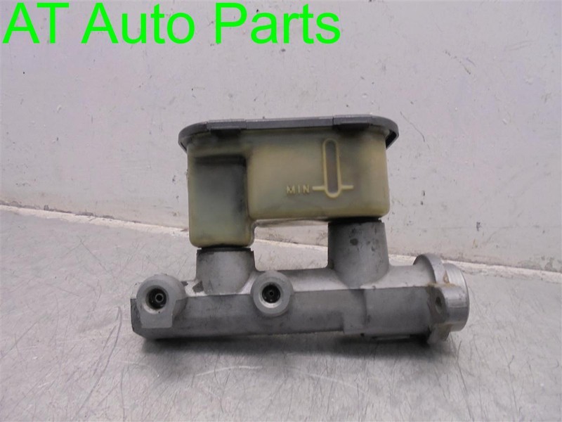 89 90 91 92 93 CHEVROLET C1500 C2500 BRAKE BOOSTER MASTER CYLINDER OEM 18060086