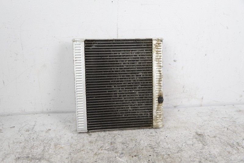 16-21 BMW G30 F90 G12 G14 M5 Secondary Auxiliary Coolant Remote Radiator OEM