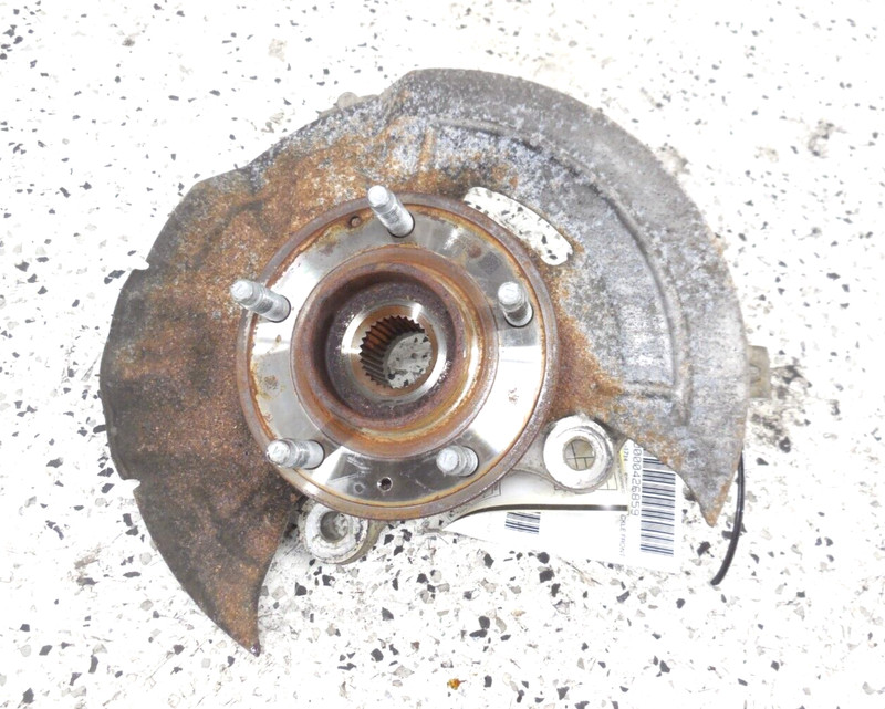 2017-2021 Chevrolet Malibu Front Spindle Knuckle Hub Passenger Right RH OEM