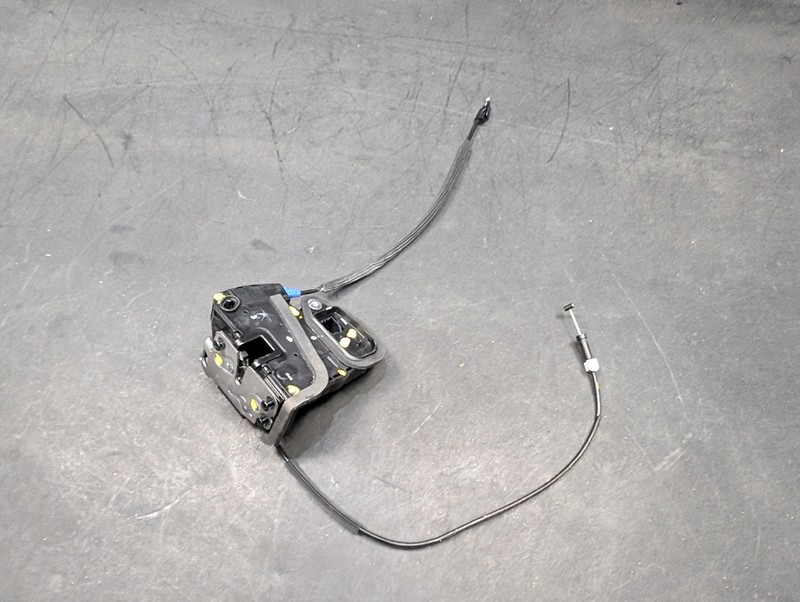 Rear Right Door Lock Latch 2022 Buick Envision 13533660 2021 2023