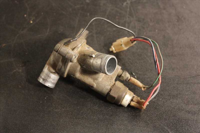 1996 YAMAHA YZF 600 R THERMOSTAT HOUSING WITH SENSOR YZF600 YZF600R 96