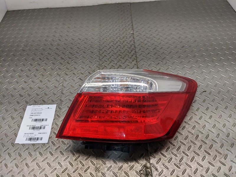 Passenger Tail Light Sedan Quarter Mounted Fits 13-15 ACCORD 1155890