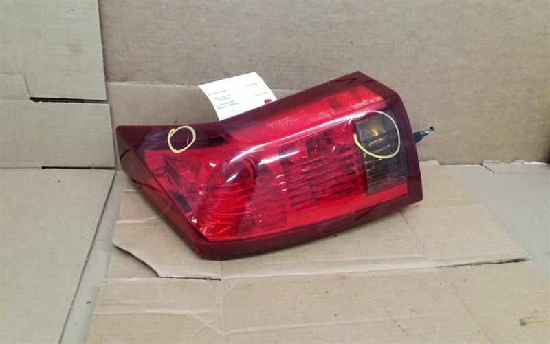 Passenger Right Tail Light Thru 1/3/04 Fits 03-04 CTS 236200