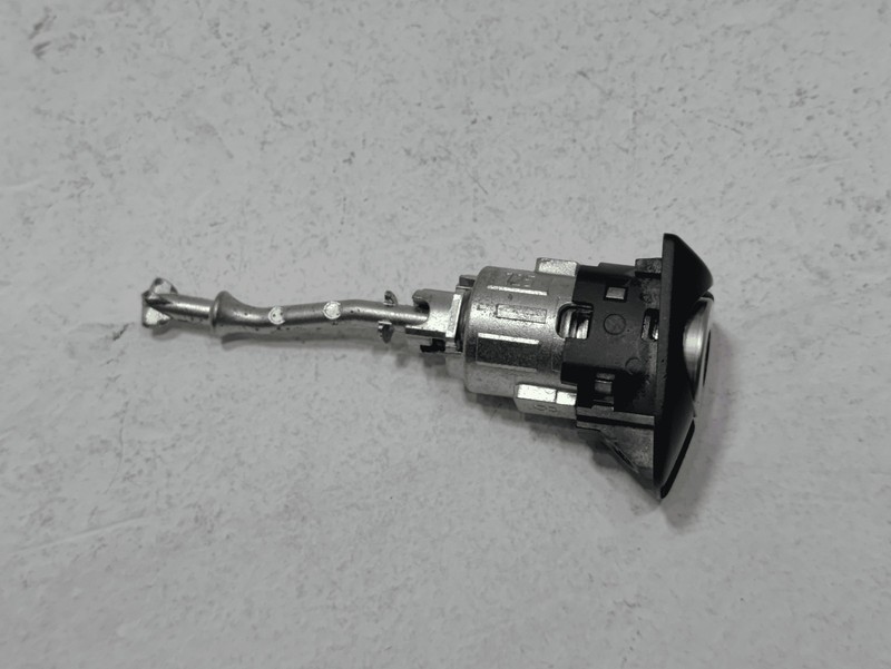 TOYOTA CAMRY FRONT LEFT DRIVER SIDE DOOR LOCK CYLINDER HANDLE 2018-2024 OEM