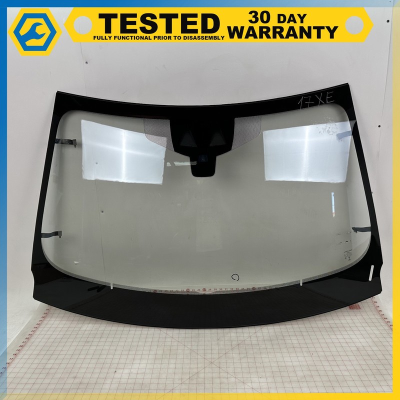 17-19 JAGUAR XE FRONT WINDSHIELD GLASS OEM