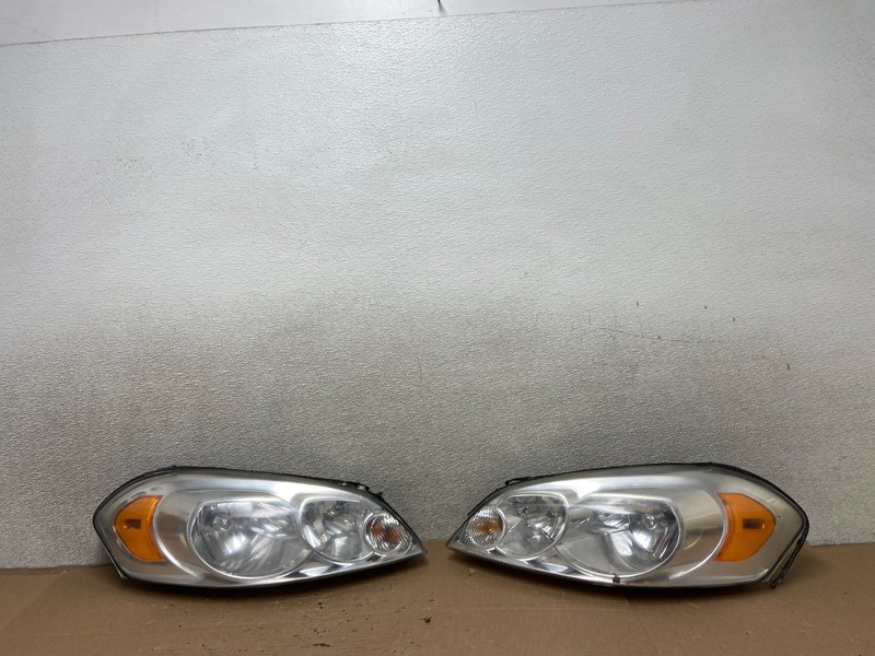 2006 - 2013 Chevrolet Impala Left+Right Set Headlights Halogen AB1411 DW