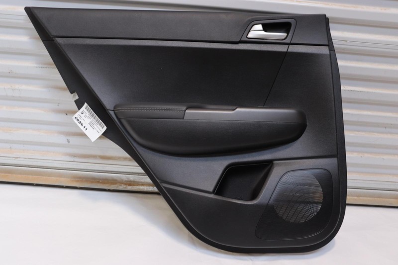2017-2022 KIA SPORTAGE REAR LEFT SIDE DOOR PANEL TRIM COVER OEM