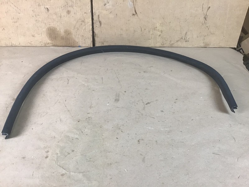 McLaren 650S 2015 Left Driver Door Weather Strip Seal Rubber 15-17 ;:Y