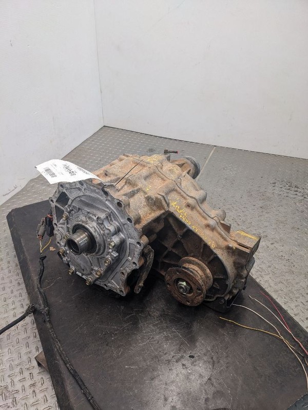 Transfer Case 6 Cylinder Canada Fits 95-97 NISSAN PICKUP 1180147