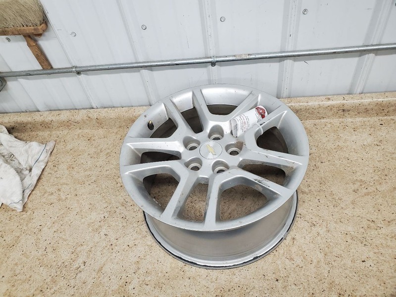 Wheel VIN 1 4th Digit Limited 17x8 ID Abjb Fits 15-16 MALIBU 308261