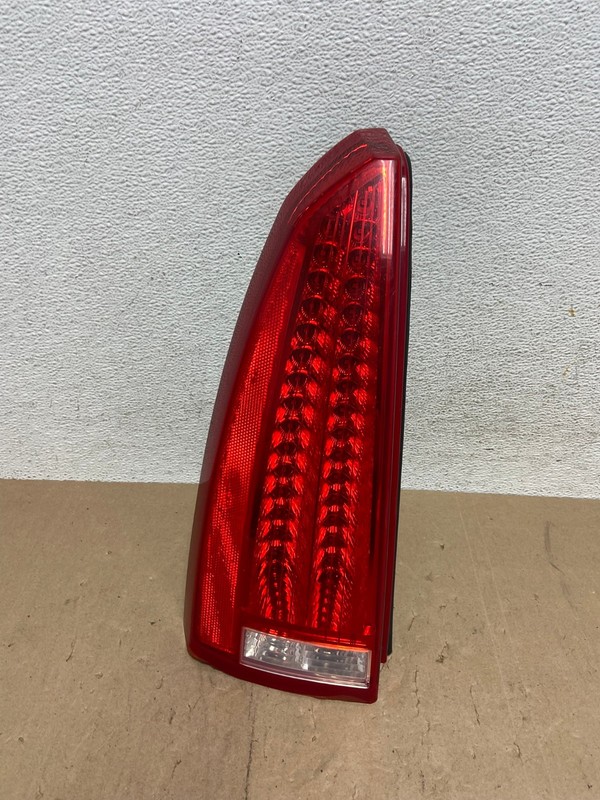 2006 to 2011 Cadillac DTS Left Driver Lh Side LED Tail light Oem AE6850 LK