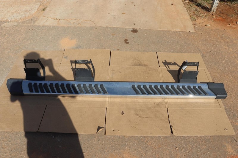 2017-2022 FORD F250 SD CREW CAB LEFT DRIVER RUNNING BOARD STEP PLATE OEM