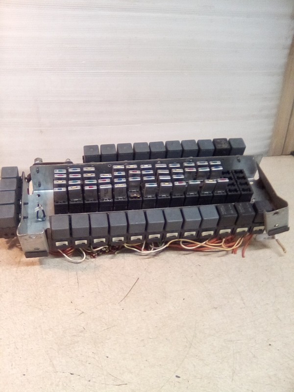 2006 International 9200 Fuse Relay Block