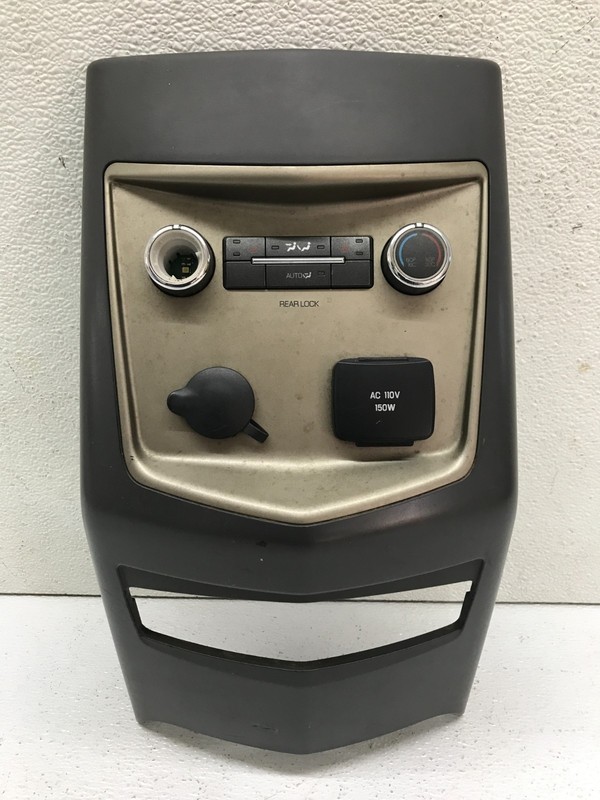 10-19 LINCOLN MKT REAR CENTER CONSOLE TEMPERATURE MEDIA CONTROL PANEL