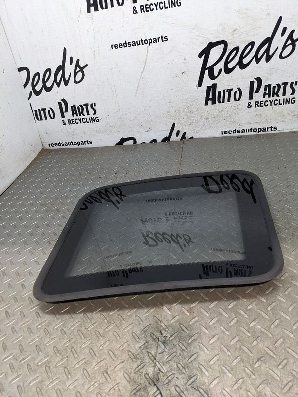 1998-2011 Ford Ranger door DRIVER Side LEFT Rear Quarter Glass LH1196348