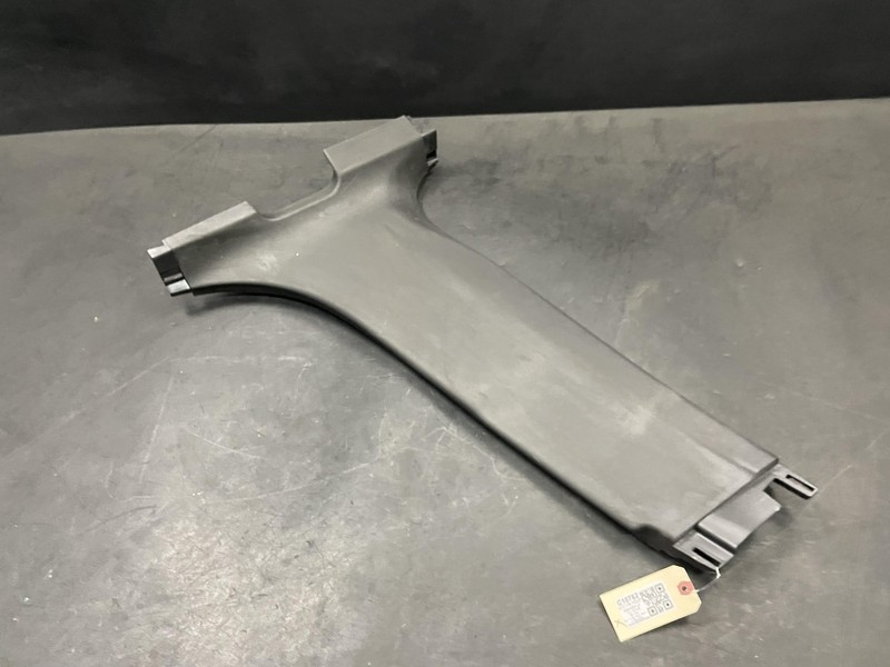 Center Left B Pillar Lower Trim Panel 2019 Chevrolet Equinox 84149060 18 - 23 X