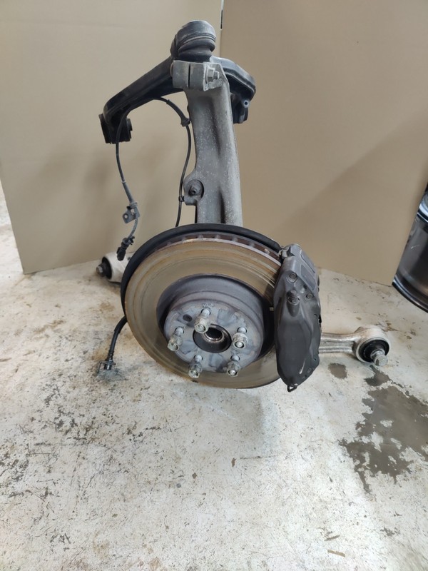 2016-2020 Tesla X Front Left Spindle Knuckle suspension Assembly Control 24031