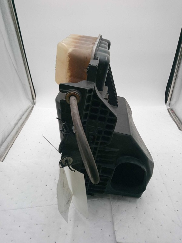 2012 Ford Expedition Air Cleaner Assembly OEM Black 5.4L 107K Miles AL1Z8A080A