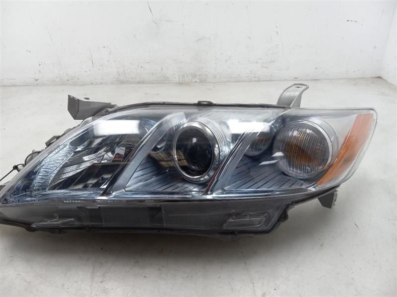 Driver Headlight VIN B 5th Digit Hybrid Fits 07-09 CAMRY